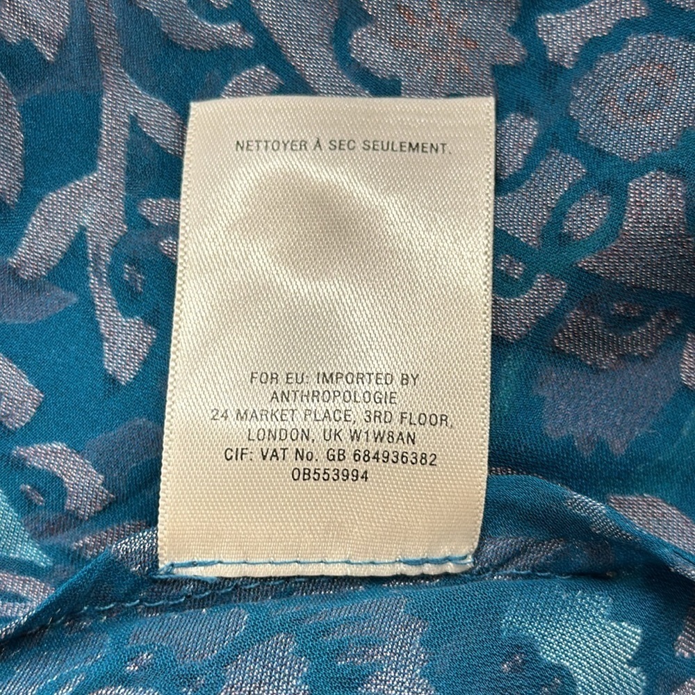 Floreat Valo Burnout Velvet Print Silk
Blend Asymmetrical Hem Blouse - Picture 8 of 8